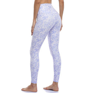 Vente en gros de leggings pour femmes personnalisés de haute qualité en coton coupe ajustée OEM pantalons de yoga vêtements de sport pour l'entraînement et la course à pied - Product Image 3