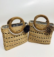 Tas Wanita Gaya Vintage dari Anyaman Eceng Gondok Koleksi 2025 Bentuk Kerang Lapisan Katun Ramah Lingkungan Kapasitas 1-1.9L Dua Tali