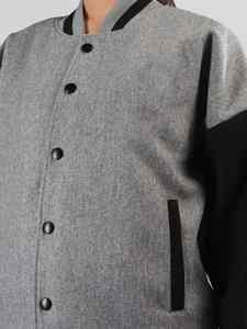 เสื้อแจ็คเก็ตวาร์ซิตี้ผู้หญิงแบบสั้น น้ำหนักเบา ผ้าฝ้ายด้านนอก ดีไซน์แบบกลับด้านได้ กันน้ำ สวมใส่สบาย ทันสมัย เหมาะกับทุกฤดูกาล - Product Image 5