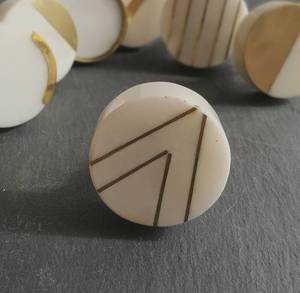 Tiradores y pomos de latón de diseño para cajones y gabinetes, ideales para dormitorios elegantes, armarios, cocinas y uso hotelero en India. - Product Image 6