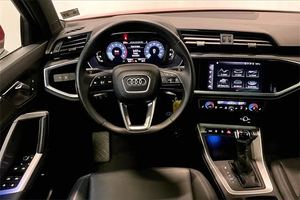 คุณภาพดีเยี่ยมใช้2022 A-U-D-I Q3 Quattro Premium Plus 40 TFSI สำหรับการประมูลในราคาไม่แพงพร้อมส่ง - Product Image 3