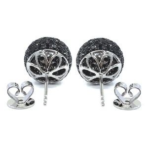 Boucles d'oreilles antiques en or blanc massif 18 carats de qualité supérieure avec diamants blancs et noirs de forme ronde pour femmes - Product Image 3