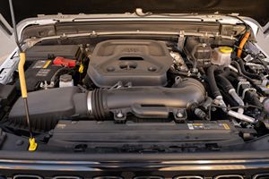 Jeep Wrangler Willys 4xe 2024 Gasolina, Bajo Kilometraje - Product Image 6