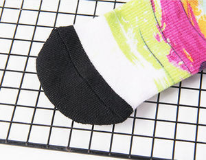 Sublimación personalizada Imprimir Casual Crew Calcetines Dibujos animados Deporte Diseño Poliéster Spandex ODM Fabricante Vietnam Venta al por mayor Pedido a granel - Product Image 2