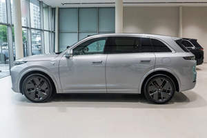 SUV intelligent d'occasion de haute qualité, double moteur, transmission intégrale, système à autonomie étendue, 0-100 km/h en 5,3s, puissance 200-250 kW, couple 300-400 Nm, jantes R20 - Product Image 4