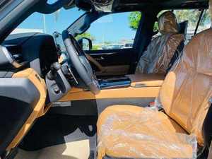 TOP VENTES Véhicule d'occasion Lexus LX600 SUV de luxe - Product Image 5