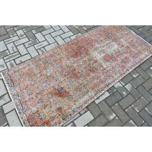 Tapis vintage 2,9x6,5 pieds, tapis turc d'appoint, tapis patchwork rouge et bleu - Product Image 2