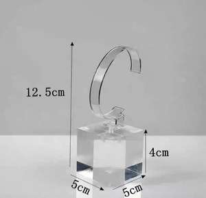 Elegante soporte de acrílico transparente para relojes, perfecto para colecciones personales y minoristas - Product Image 2