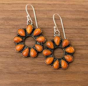 Boucles d'oreilles en pierre précieuse d'huître à pointes orange, boucles d'oreilles en argent sterling 925, boucles d'oreilles faites à la main, pierre orange pour cadeau - Product Image 2