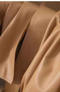 แจ็กเก็ตหนัง PU ไฮเอนด์สำหรับผู้หญิง, เสื้อโค้ทลำลองไซส์ใหญ่เนื้อผ้าแคนวาสสำหรับฤดูใบไม้ผลิฤดูใบไม้ร่วง - Product Image 4