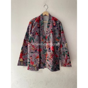 Veste en velours imprimé oiseau en coton Manteau de style kimono fait à la main Manteau de doublure intérieure Manteau d'hiver boho Veste kimono courte de style indien - Product Image 2