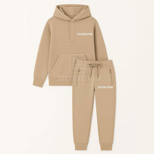 Conjunto de Jogger y sudaderas con capucha de algodón con logotipo personalizado | Chándal informal y para exteriores para hombres y mujeres | Proveedor de fábrica OEM - Product Image 2