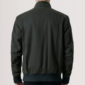 Veste coupe-vent unisexe professionnelle vert olive foncé, légère et de qualité supérieure, style minimaliste élégant, streetwear décontracté avec fourrure - Product Image 4
