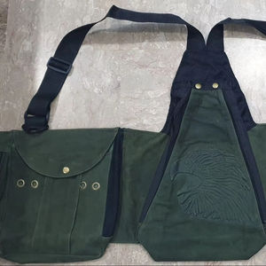 Gilet en cuir vert fauconnerie, gilet de chasse avec grande poche arrière matériau antidérapant point de haute qualité - Product Image 1