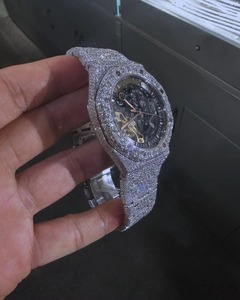 Reloj de diamante cultivado en laboratorio Natural helado de calidad superior personalizado para hombre, cuarzo de 5mm, regalo de moda para hombre, precio de exportación disponible - Product Image 2