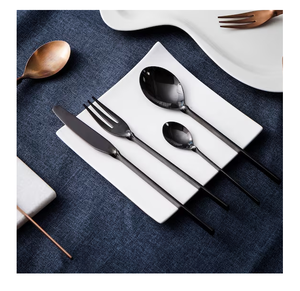 Tenedor de postre de acero espejado Tenedor de cena profesional de Navidad Venta caliente Ensalada de frutas Artesanía real Tenedor de color negro mate - Product Image 3