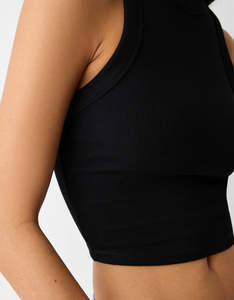 Tops cortos de verano de moda para mujer, fabricante y proveedor de diseño OEM personalizado ecológico en Pakistán para ropa de moda - Product Image 6