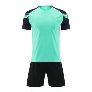 Uniformes de Fútbol para Hombre de Alta Calidad, Sublimados, Duraderos, 100% Poliéster, Ligeros y Transpirables - Product Image 6