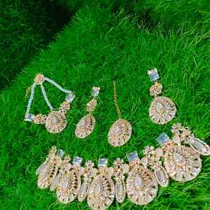 High Quality Traditional <b>Pakistani</b> Indian Style Wedding <b>Jewelry</b> Set Handcrafted & Customizable Factory Sale for Women - Product Image 1