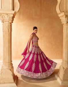 Lehenga Choli de la meilleure qualité, tissu Lehengha en géorgette véritable de qualité supérieure avec de riches broderies pour les mariages et les occasions spéciales. - Product Image 2