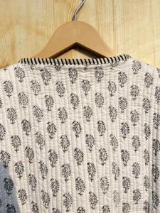 Manteau tricoté matelassé bohème fait à la main pour femmes Style Vintage 100% coton Double boutonnage poches brodées Hippie respirant - Product Image 2