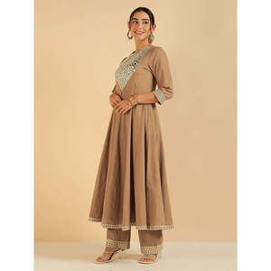 Conjunto de Túnica y Pantalones Palazzo de Manga Tres Cuartos en Crepé de Algodón Puro Color Beige para Mujer, Ropa Fusion - Product Image 3
