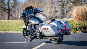 Motocicleta Todoterreno Harley-Davidson FLHXSE CVOS Street-Glides Touring 2023 - Product Image 6