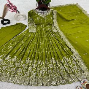 El último vestido Anarkali de trabajo de secuencia de bordado de seda de Chinon pesado de diseñador por Fab Zone - Product Image 2