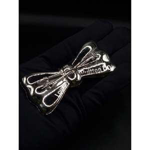 SHREYA DIAM Broche Papillon de Luxe Sertie de Diamants Moissanite VVS1, Argent Massif 925, Passe le Test du Diamant, Peut Être Plaqué Or Jaune - Product Image 4
