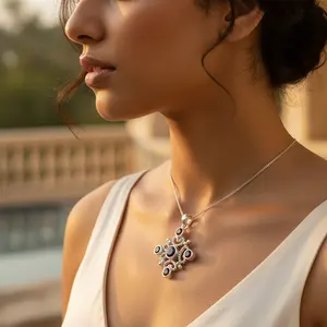 Colgante de Plata 925 con Granate para Mujer, con Baño de Oro Rosa y Rodio, Diseño de Gota de Agua, Amuleto, Joyería, Regalo - Product Image 2