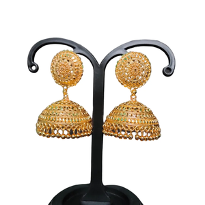 Juego de pendientes 2024 más vendidos con diseño tradicional de 22CT, pendientes Jhumka chapados en oro, joyería para mujer, ropa de exportadores - Product Image 1