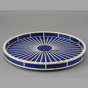 El proveedor indio ofrece bandeja redonda con incrustaciones de hueso azul y blanco hecha a mano, Plato decorativo para servir y decoración del hogar - Product Image 1