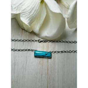 Collier en turquoise Kingman et argent sterling, fabriqué par les Navajo, idéal pour les occasions de cadeaux - Product Image 2