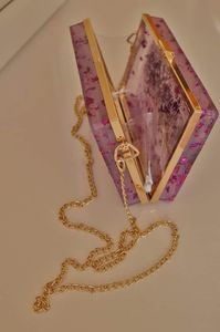 Pochette en résine écologique faite à la main, lien personnalisé, sac à main unique de créateur, luxe, haute qualité, meilleur prix, design décoratif - Product Image 5