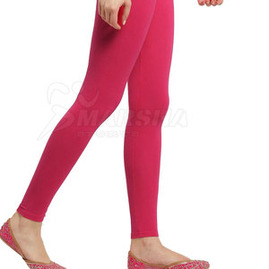 Leggings pour femmes grande taille, design personnalisé, en spandex et polyester, style unique. - Product Image 4