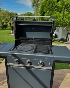 Parrilla de Gas Caprice Select 3 LX Plus con Carro, Acero Inoxidable, Encendido Electrónico, Dispositivo de Seguridad de Llama, Control por Perilla - Product Image 4