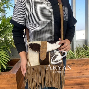 2024 New Arrival Factory Wholesale Women's Cowhide Leather Crossbody Fringe Bag Fashionable Genuine Leather Luxury Shoulder Bags - Product Image 1