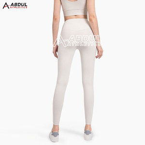 Conjunto de yoga para fitness y ejercicio, material elástico y diseño cómodo para entrenamiento en el gimnasio y estilo de vida activo diario. - Product Image 3