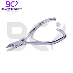 Instruments de podologie : Coupe-ongles, ciseaux à cuticules, limes à ongles, repousse-cuticules, outils de soin des ongles en acier inoxydable - Product Image 5