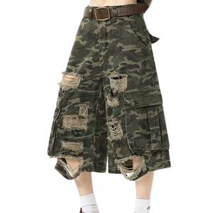 Pantalones cortos vaqueros rasgados desgastados con estampado de camuflaje, diseño de logotipo personalizado, pantalones cortos vaqueros de Hip Hop de gran tamaño lavados Vintage - Product Image 3