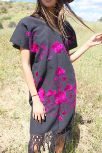 SRJ EXPORTS Magnifiques robes d'été pour femmes en coton 100% brodé à la main, coupe droite, taille courte, taille plus, style tunique - Product Image 4