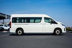 Nuevo Autobús de Pasajeros Toyo Ta Hiace 2026, Techo Alto, Carrocería Blanca, Motor Diésel 2.8L, Transmisión Manual, 15 Asientos, Volante a la Izquierda - Product Image 3