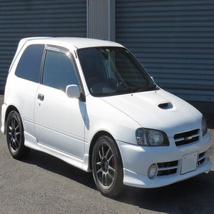 Toyota Glanza 2020 Modelo de coche compacto seminuevo de bajo kilometraje bien mantenido para la venta - Product Image 4