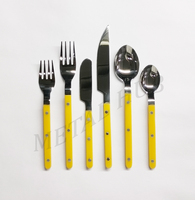 Ensemble de couverts élégants avec poignée jaune, style bistrot, en acier inoxydable, finition miroir argenté, ensemble de 6 ustensiles de table