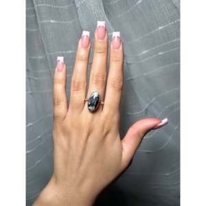 Bague George Rios Boho en opale, argent sterling et buffle blanc avec sertissage clos, taille 7.5, plaqué rhodium pour un usage quotidien - Product Image 5