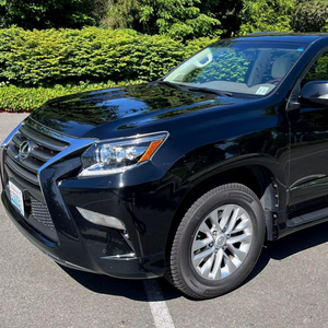 Lexus GX 460 V8 2014 d'occasion en parfait état, différentiel central à blocage automatique, 4x4, idéal pour l'aventure - Product Image 1