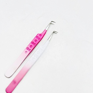 Mini pince à épiler à 90 degrés gravée en coeur pour extension de cils outil de beauté en acier inoxydable enduit de poudre rose et blanche - Product Image 3