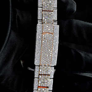 El mejor proveedor de lujo estilo Hip Hop 30 quilates VVS Moissanite Diamante tachonado reloj de cuarzo helado cuadrado analógico de acero inoxidable - Product Image 5