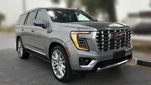 GMC YUKON DENALI 6.2L V8 d'occasion 2025 - Product Image 2
