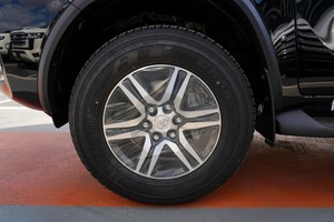 Nuovissimo SUV Fortuner 2026, 299 CV, 5 Posti, 1999cc, Tetto Apribile, Specifiche GCC, 6 Cilindri, Trasmissione Automatica, Guida a Sinistra - Product Image 2